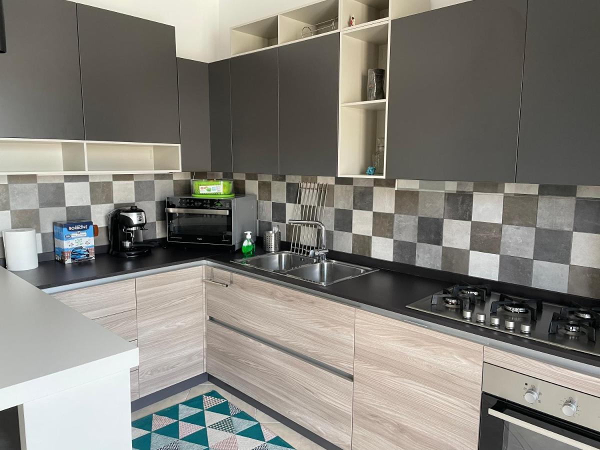 Casa Savastano Apartment เนเปิลส์ ภายนอก รูปภาพ