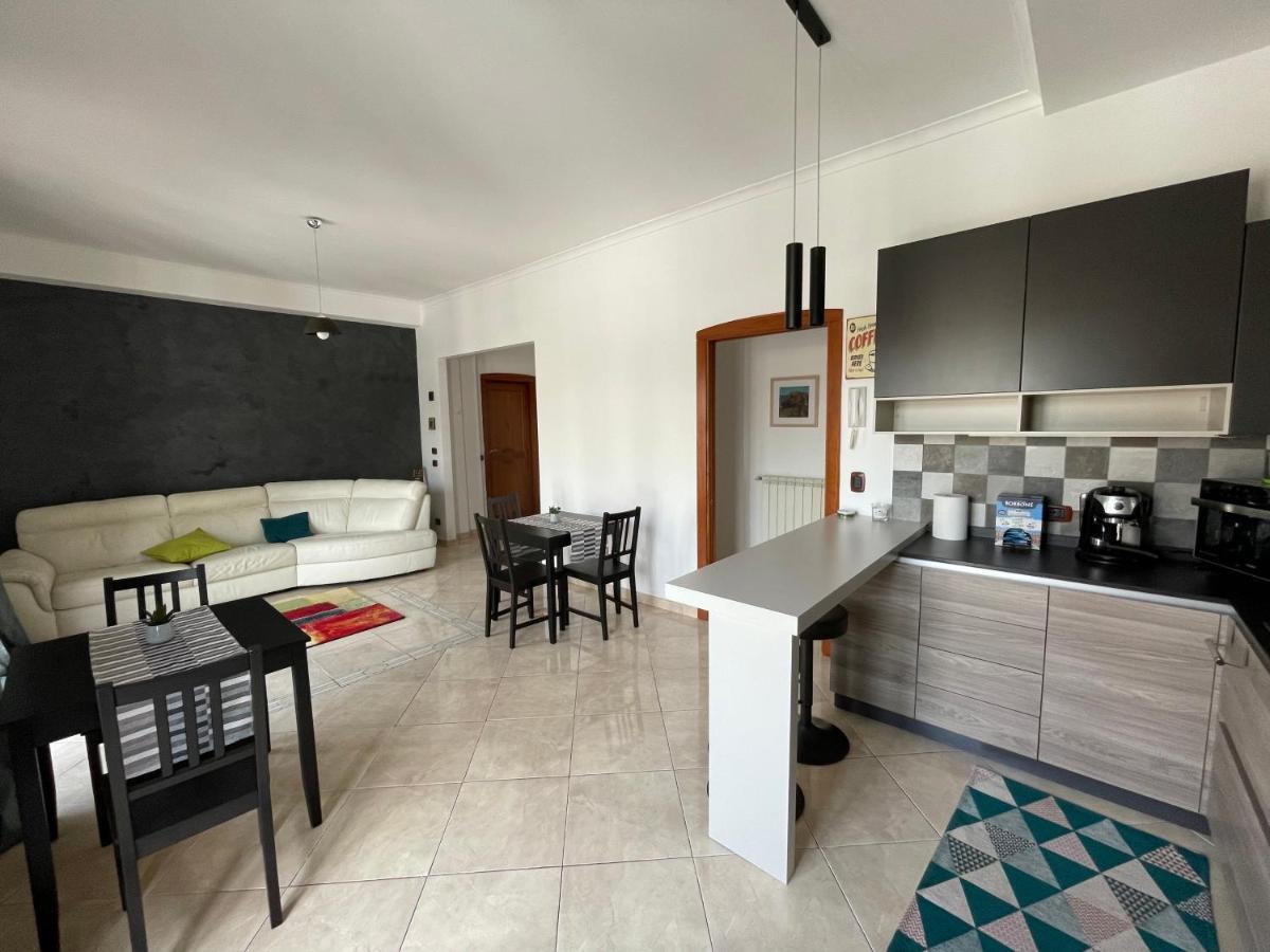 Casa Savastano Apartment เนเปิลส์ ภายนอก รูปภาพ