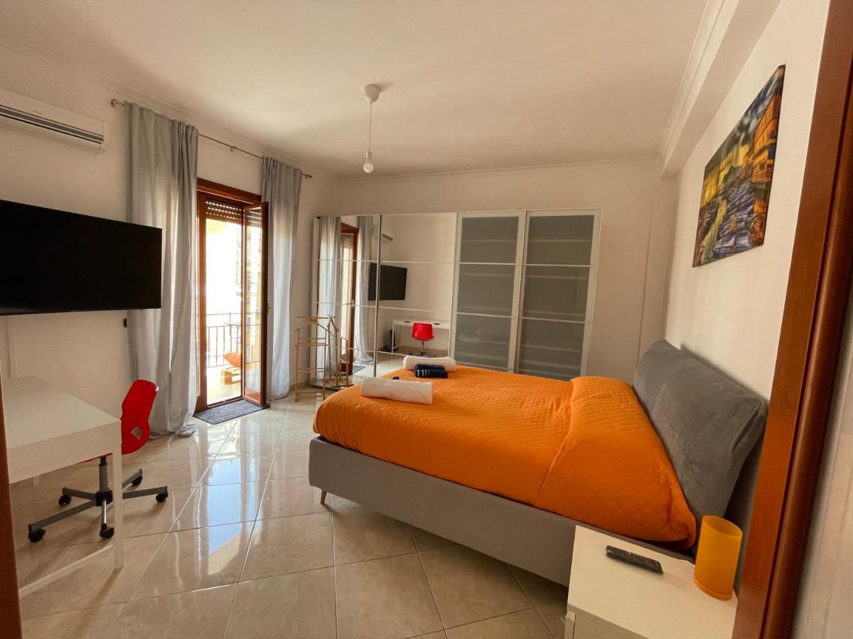 Casa Savastano Apartment เนเปิลส์ ภายนอก รูปภาพ